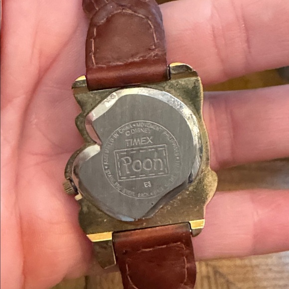 Vintage Winnie the Pooh Watch – Gold Tone, Braided Leather Band main image 9